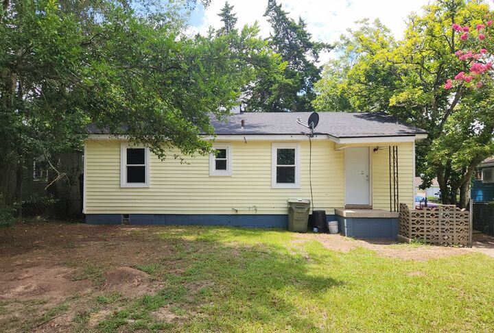 Property Photo: 212 Frost Street GA 31705