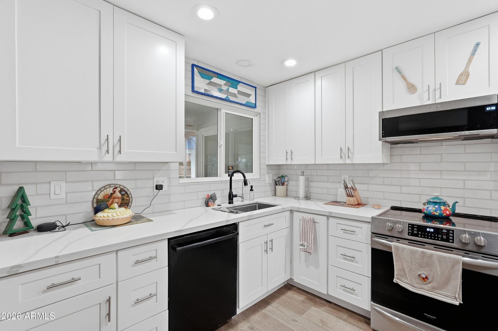 Property Photo: 12622 W Rampart Drive AZ 85375