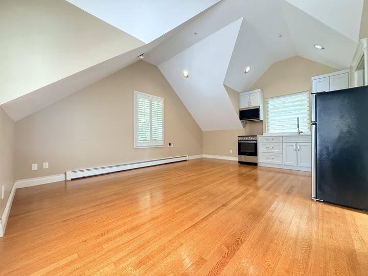 Property Photo:  3637 Pine Crescent 3  BC V6J 4K2 