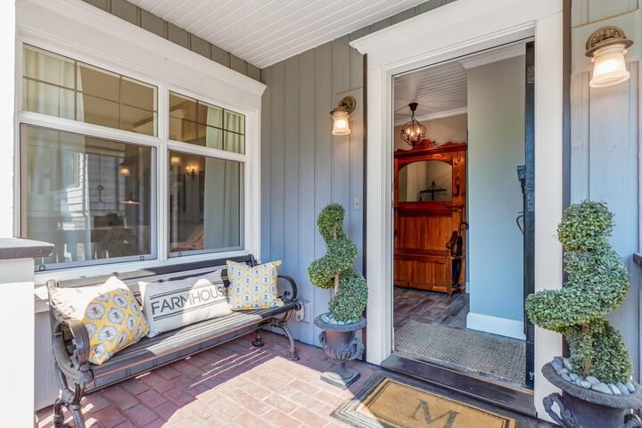 Property Photo: 725 Fifth Street BC V3L 2Y2