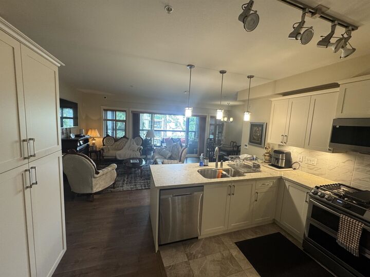 3535 146A Street 409 — photo 1