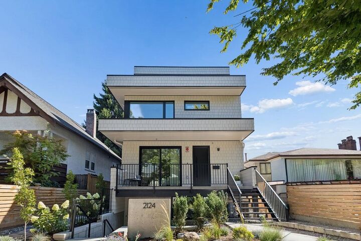 2124 E 8 Avenue 1 — photo 1