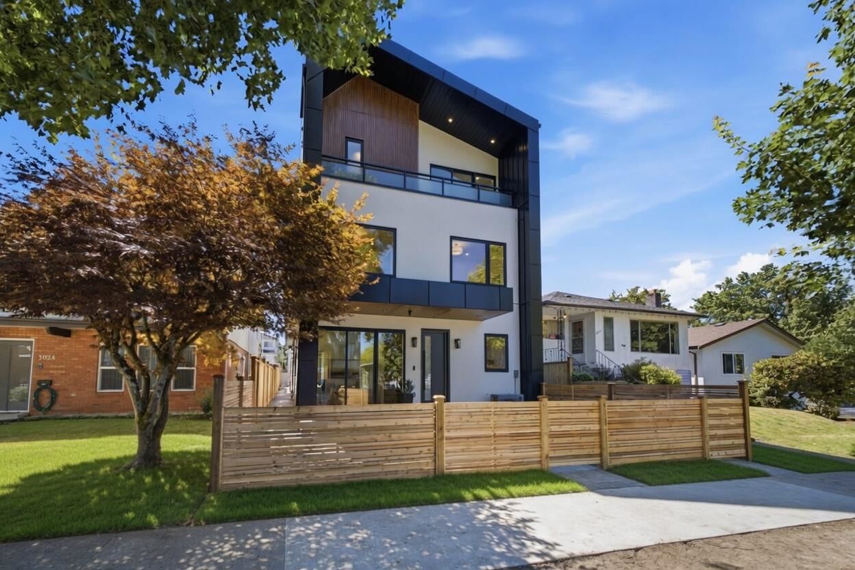 Property Photo: 3016 E 19th Avenue BC V5M 2S9