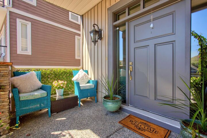 Property Photo: 36497 Carnarvon Court BC V3G 3G4