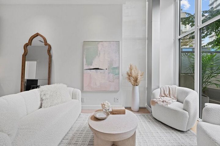 Property Photo: 141 E 1st Avenue BC V6A 0E8