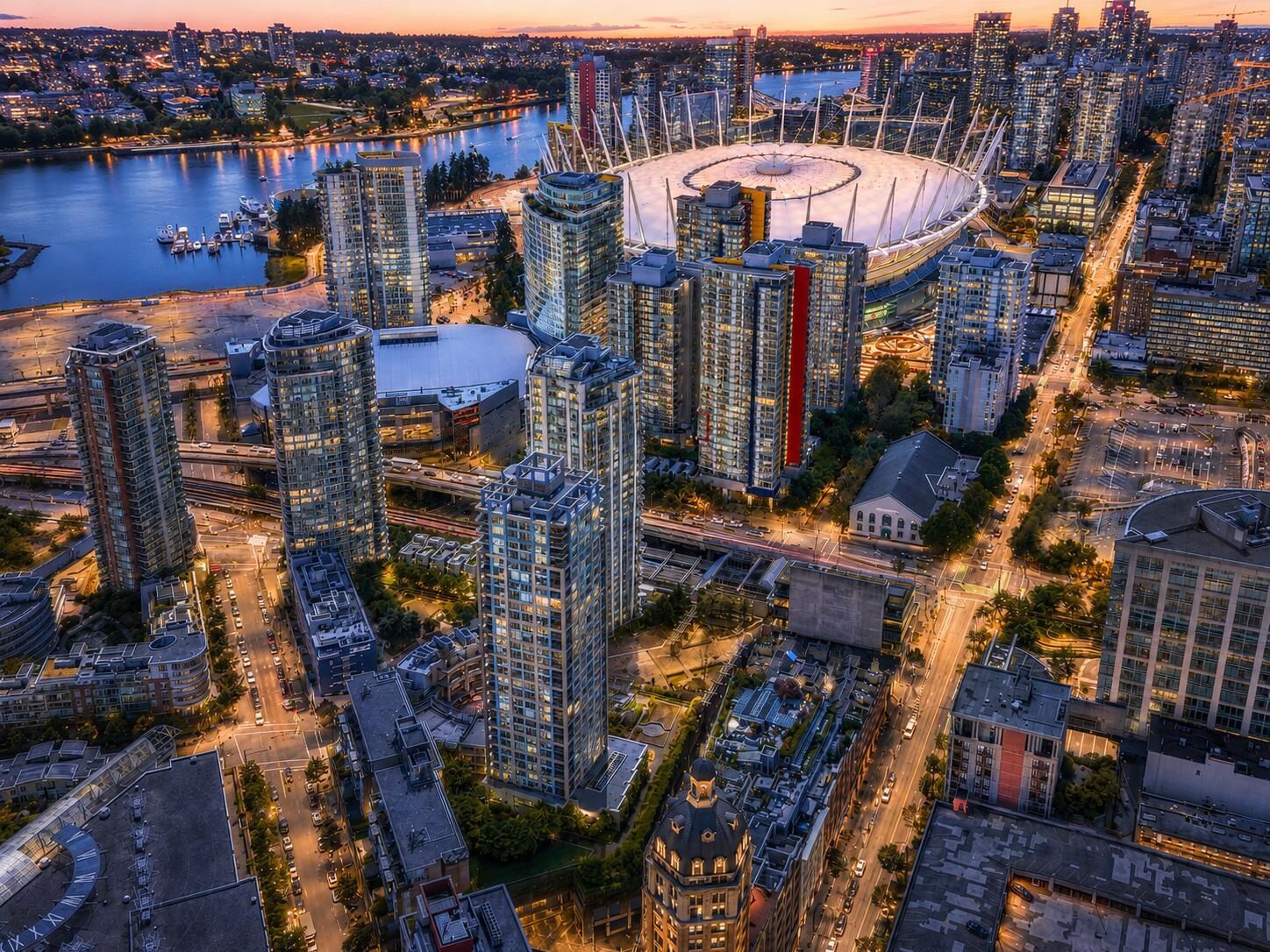 Property Photo: 183 Keefer Place 602 BC V6B 6B9