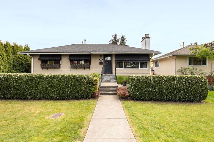 152 Harvey Street — photo 1