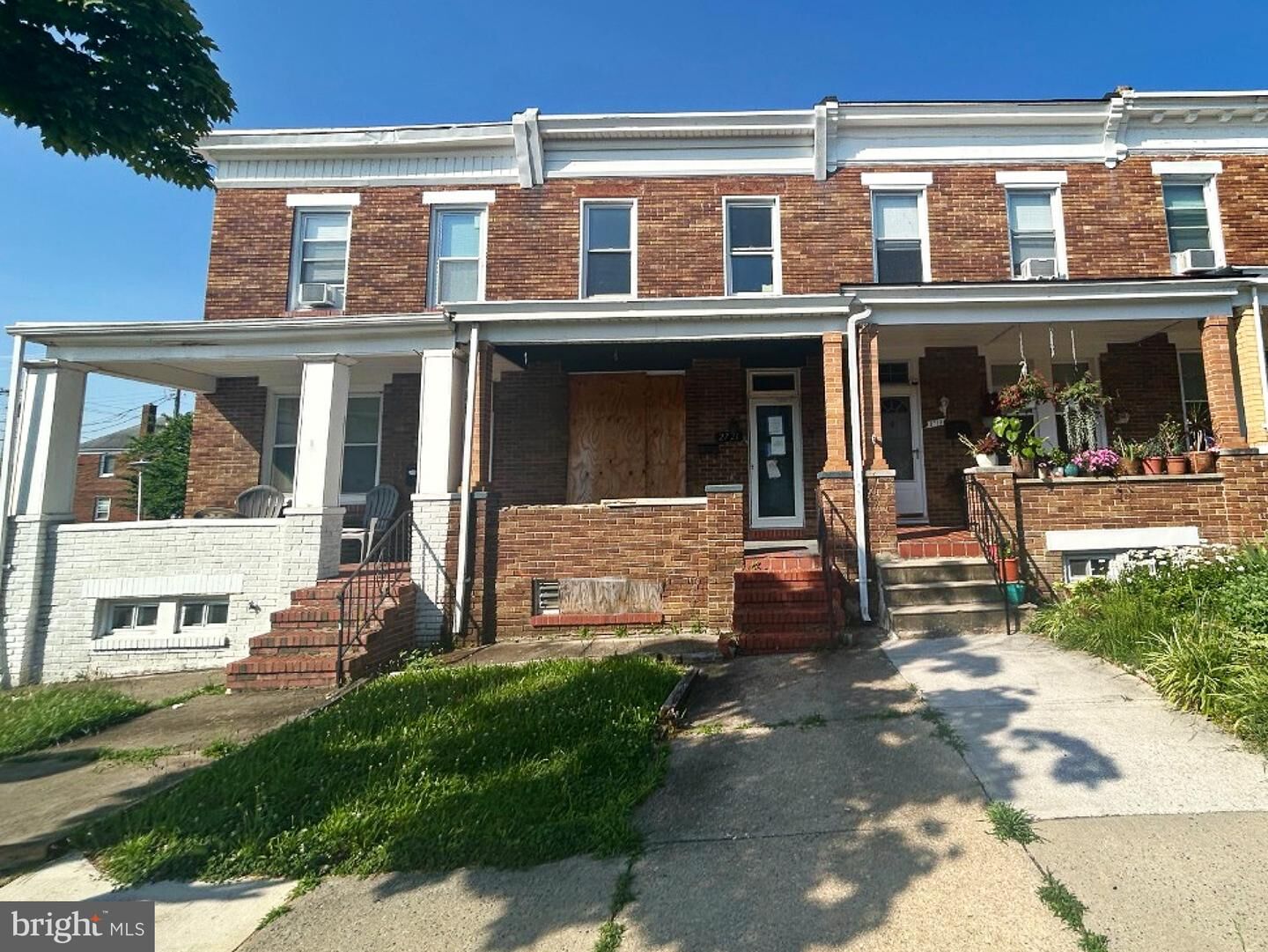 Property Photo: 2721 Pelham Avenue MD 21213