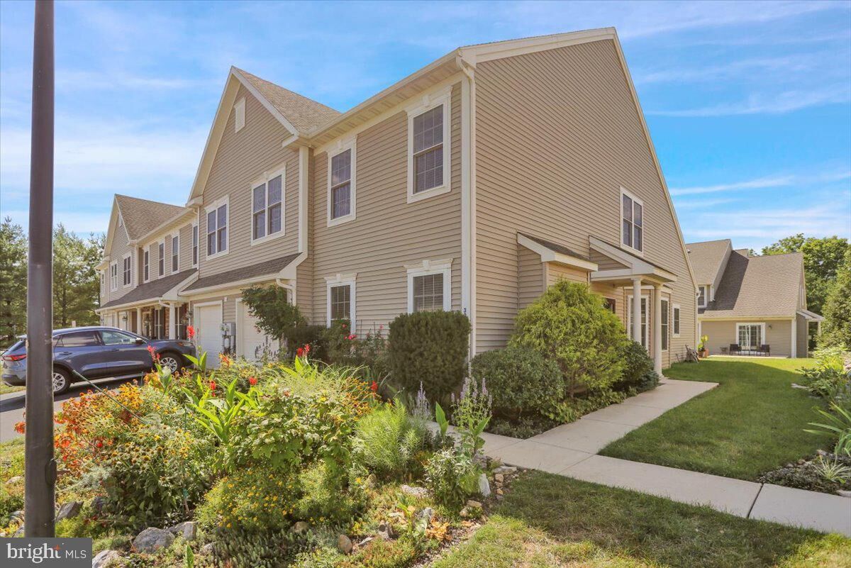 Property Photo: 305 Emerald Lane PA 19610