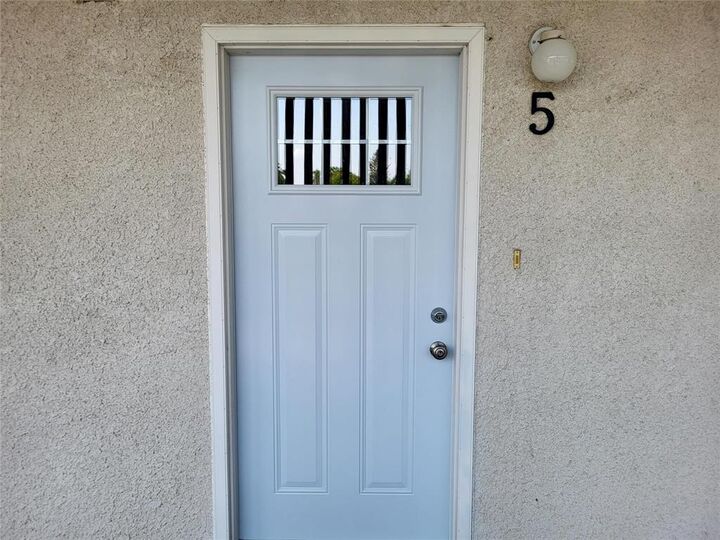 Property Photo: 387 Talbot Avenue MB R3K 0E7