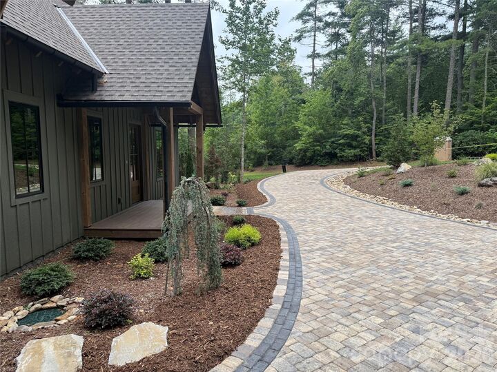 Property Photo:  465 Mountain Brook Trail  NC 28712 