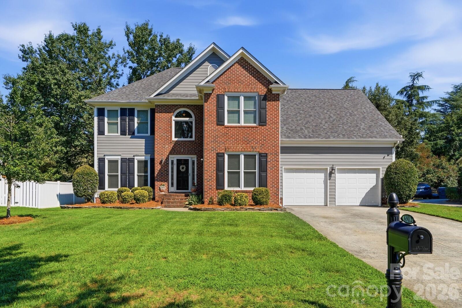 Property Photo: 6912 Royce Court NC 28277