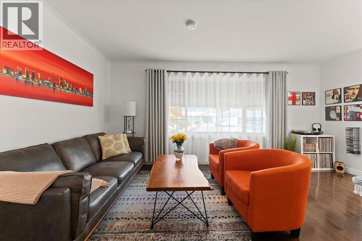 Property Photo:  321 Betty Drive  ON N8S 3W9 
