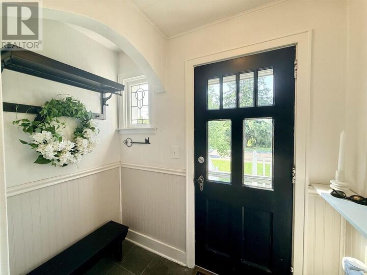 Property Photo: 120 Bishops Ct ON P6A 3V9