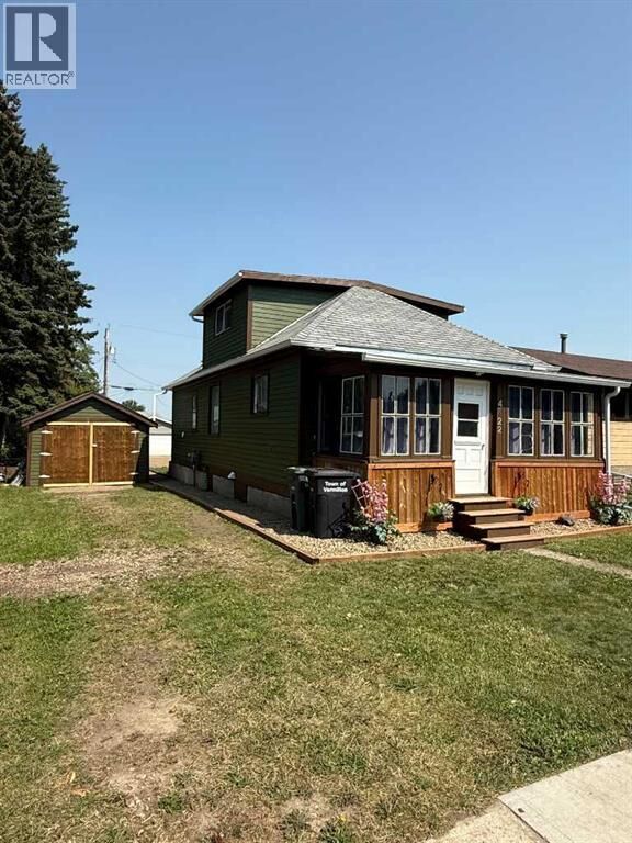 Property Photo:  4722 54 Avenue  AB T9X 1S2 
