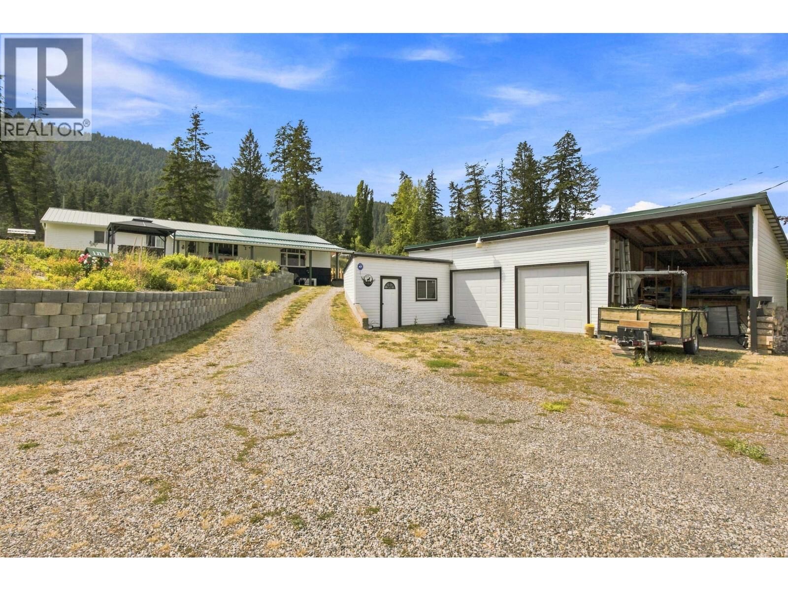 Property Photo: 1717 Renner Road BC V2G 3B4