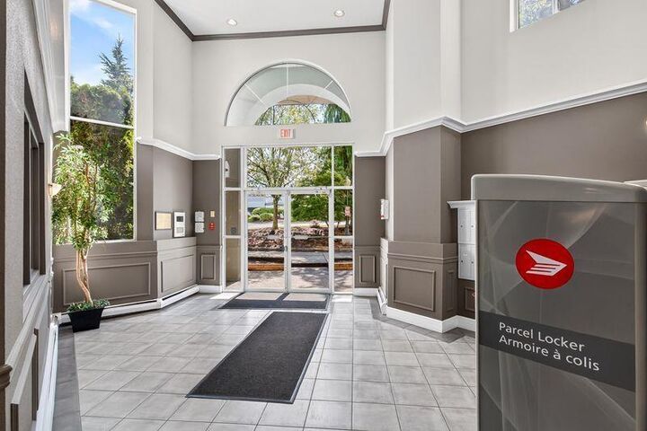Property Photo: 32725 George Ferguson Way 104 BC V2T 5M5
