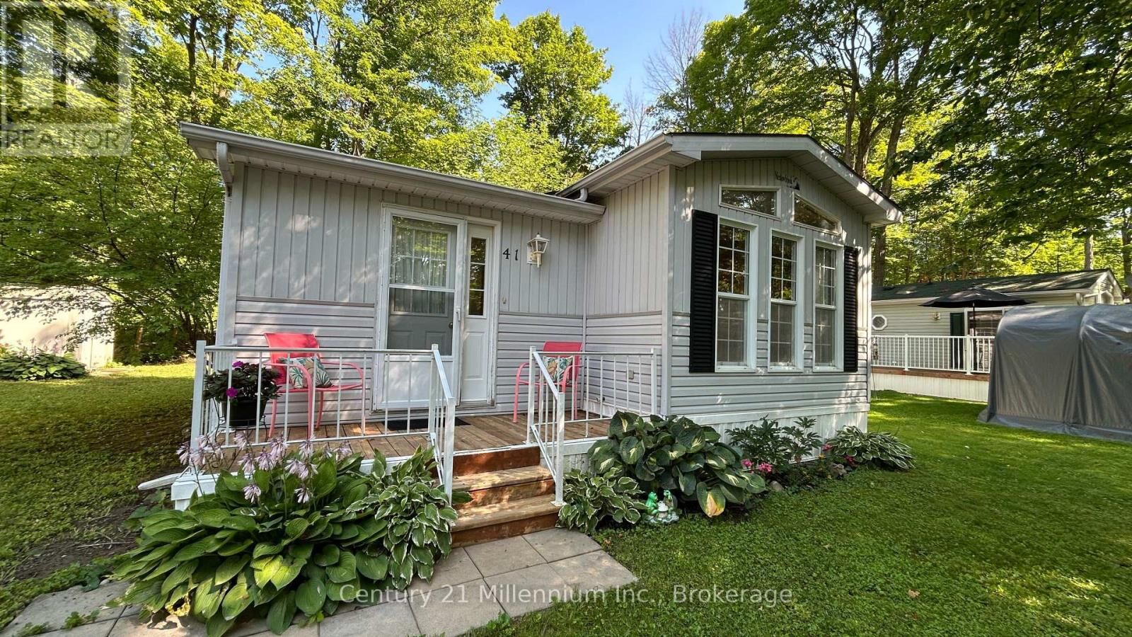 Property Photo:  41 The Boardwalk  ON L9Z 3A8 