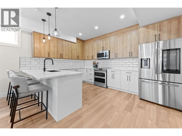 Property Photo: 1034 Martin Avenue 2 BC V1Y 6V5