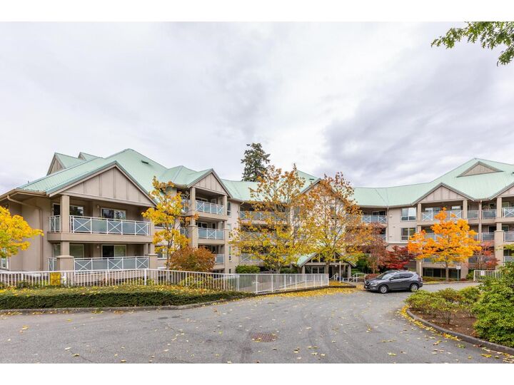 Photo de la propriété:  15150 29A Avenue 210  BC V4P 3B1 