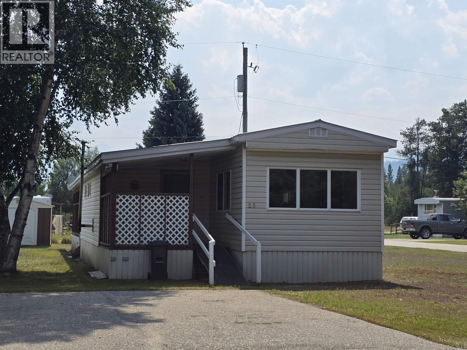 Property Photo:  101 Elm Street 25  BC V0E 2Z0 