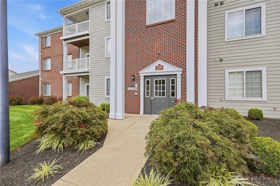 Property Photo:  2275 Pinnacle Court 310  OH 45324 