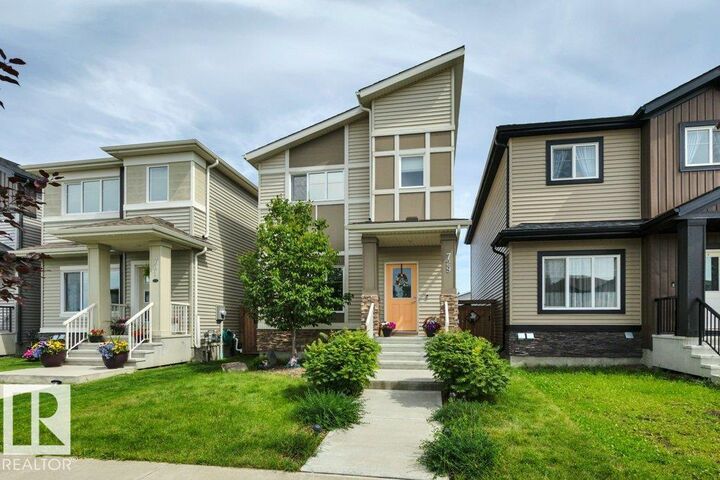 Property Photo:  729 Berg Loop  AB T9E 1G8 