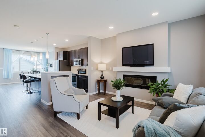 Property Photo: 4331 Cooke Lane SW AB T6W 4M7