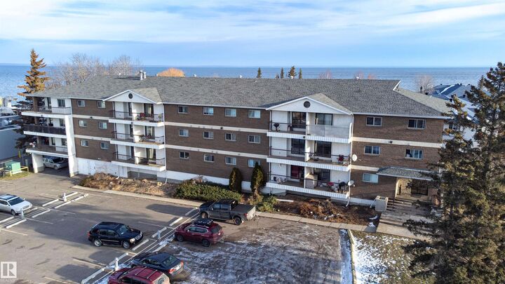 104 10 Street 201 — photo 1