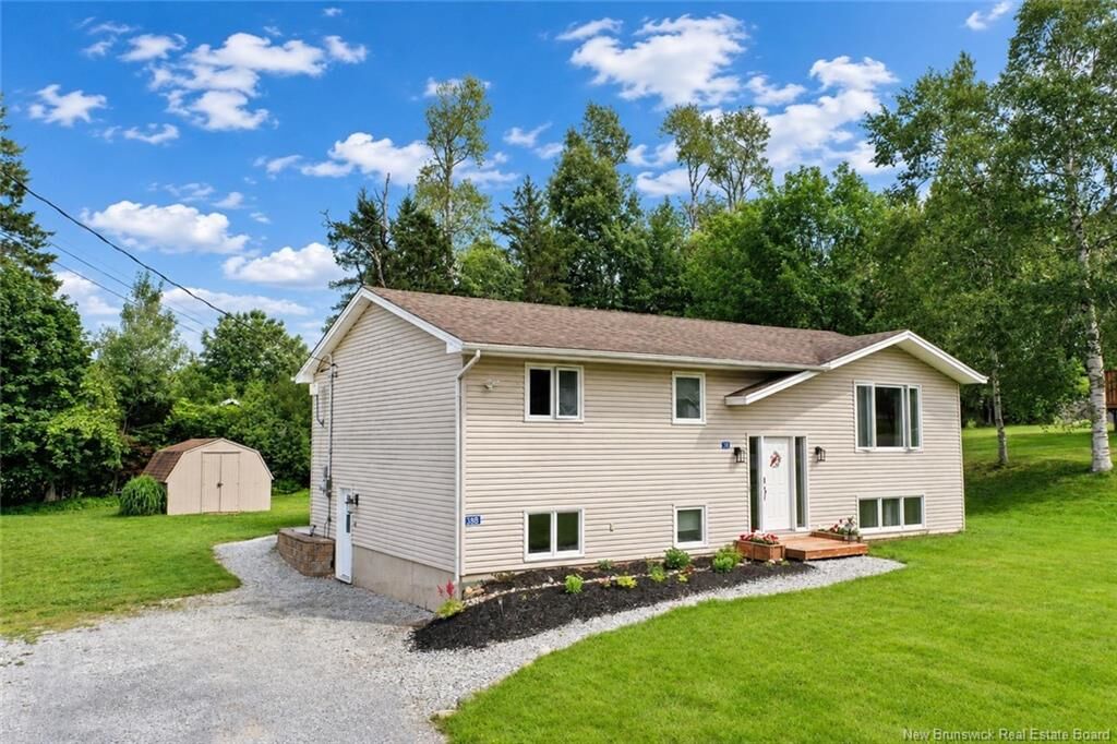 Property Photo:  38 Donlea Drive  NB E5N 5K3 