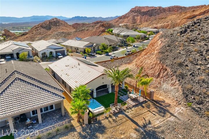 Property Photo:  41 Tatahatso Point Street  NV 89011 