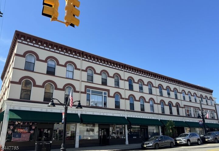 Property Photo:  6 E Blackwell St 3H  NJ 07801 