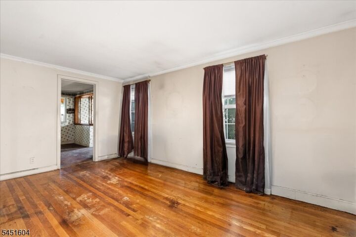 Property Photo:  1014 Raritan Rd  NJ 07016 
