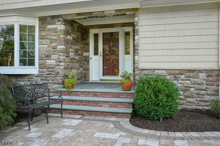 Property Photo: 9 Pitcairn Dr NJ 07068