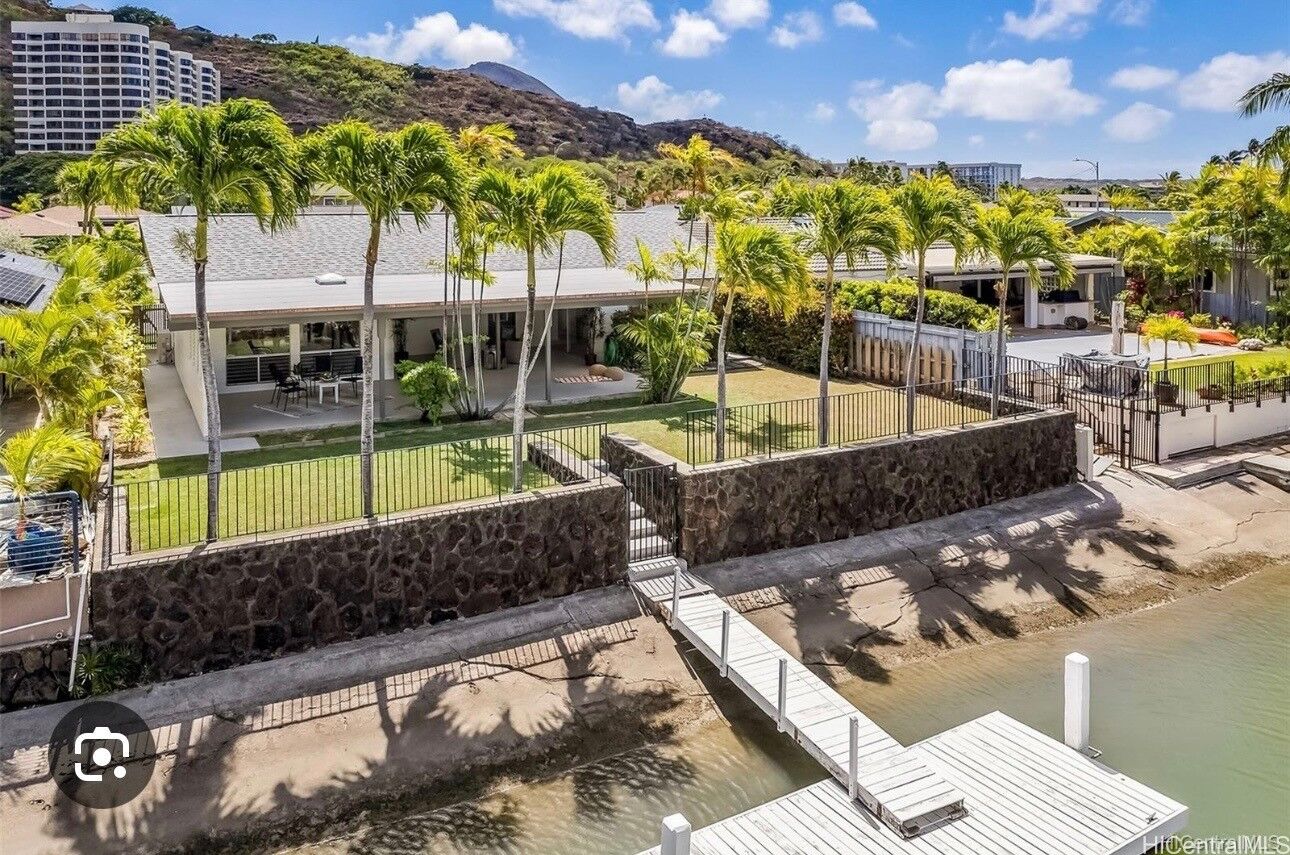 Property Photo:  664 Kumukahi Place  HI 96825 