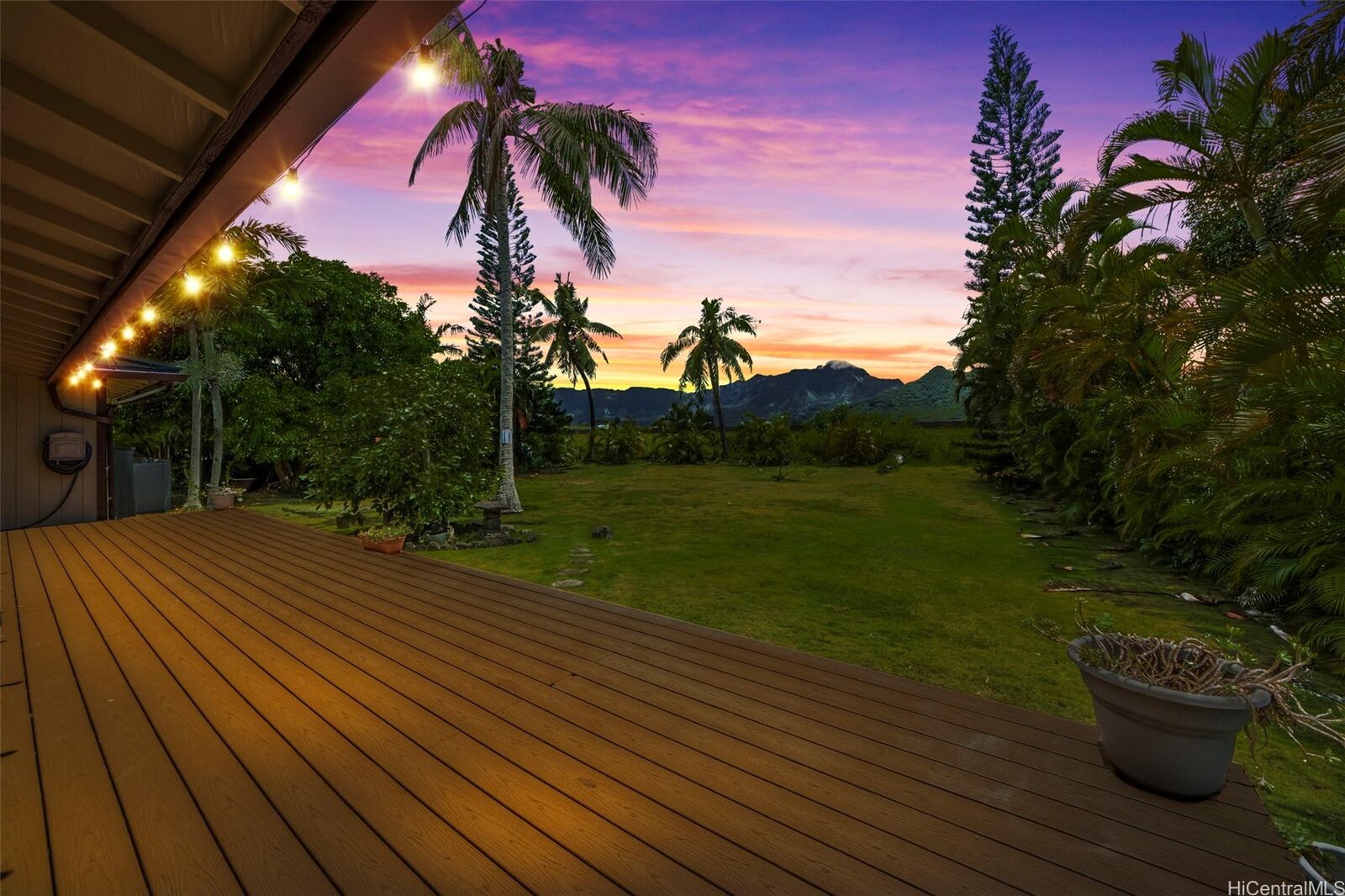 Property Photo:  739 Kahoa Drive A  HI 96734 