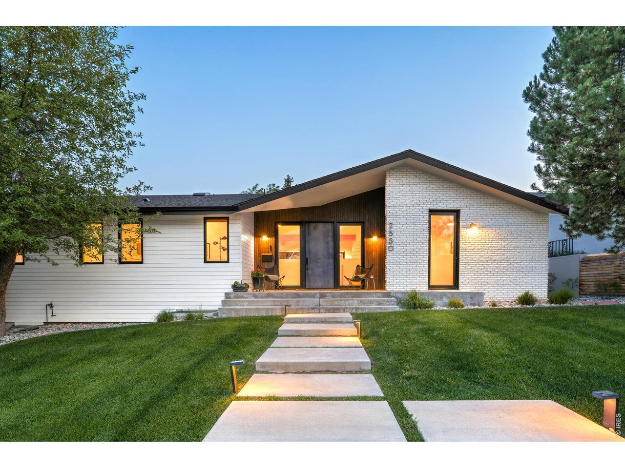 Property Photo: 2550 Balsam Dr CO 80304