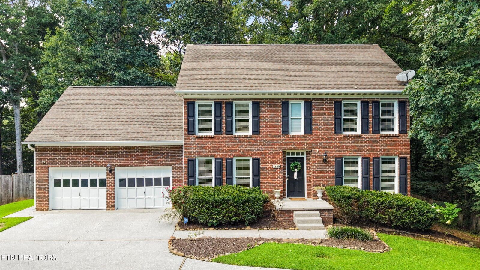 Property Photo: 8621 Nubbin Ridge Rd TN 37923