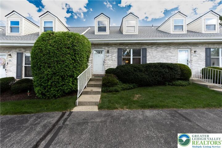 Property Photo:  168 Springhouse Road  PA 18104 