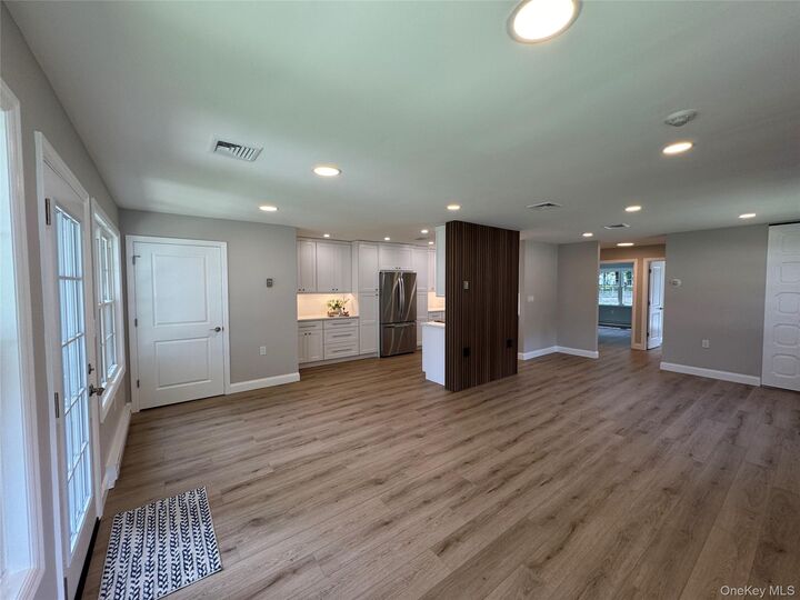 Property Photo:  404 Woodbridge Drive D  NY 11961 