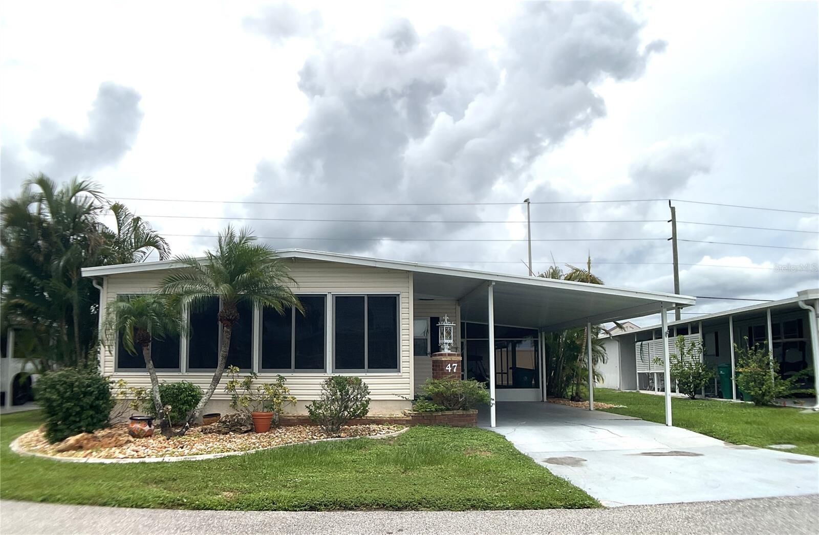 Property Photo:  2100 Kings Highway 47  FL 33980 
