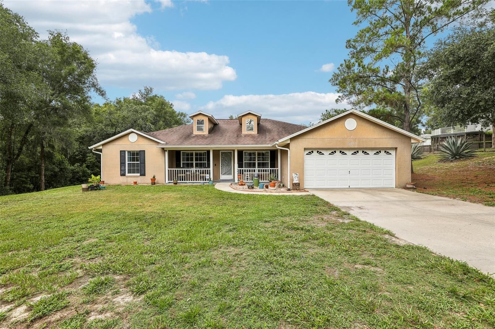 Property Photo: 30733 Buttercup Lane FL 32757