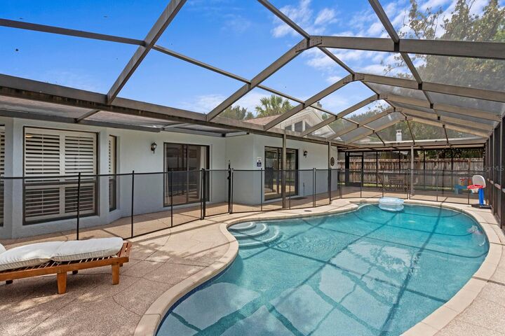 Property Photo: 12803 Rain Forest Street FL 33617