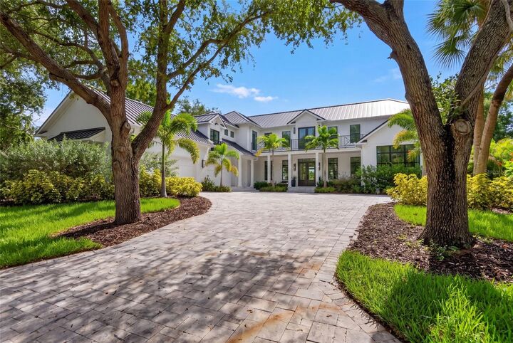 Property Photo:  656 Tropical Circle  FL 34242 