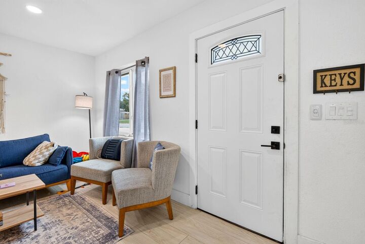 Property Photo:  707 65th Avenue Drive W  FL 34207 