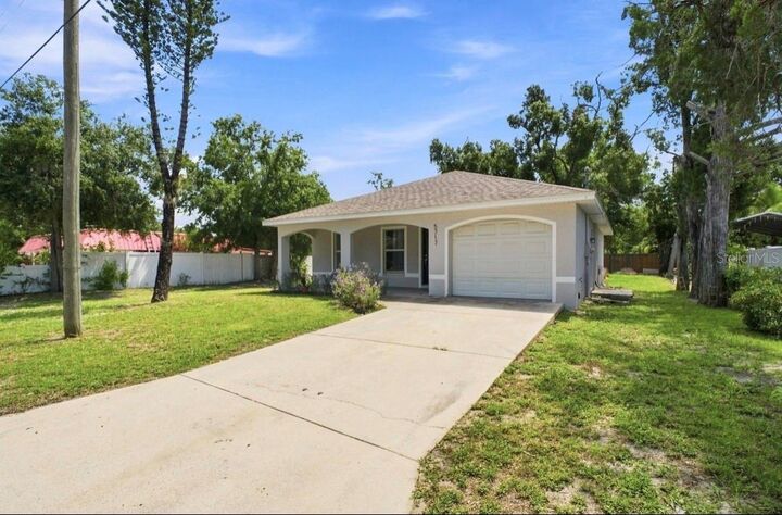 Property Photo:  5717 E 11th Street E  FL 34203 