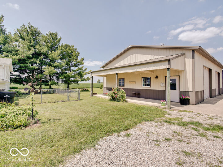 Property Photo:  794 W 500 N  IN 46184 