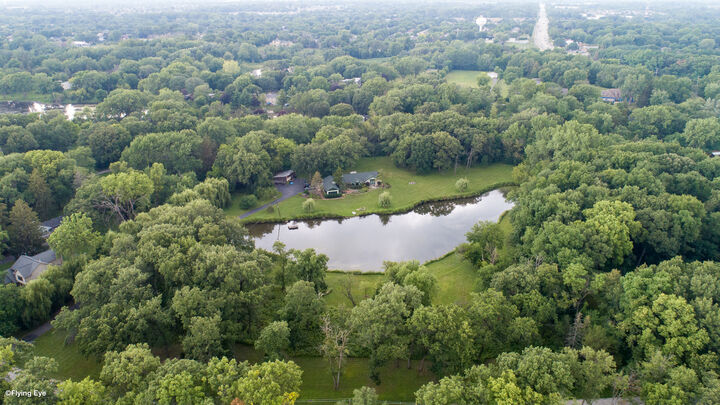 Property Photo:  1122 Timber Trails Road  IL 60516 