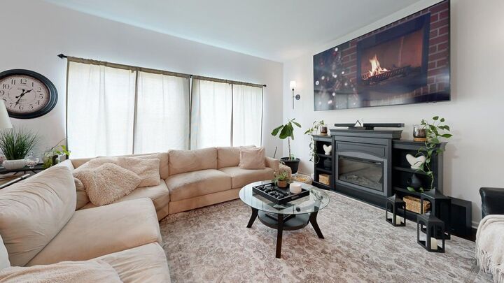 Property Photo:  7215 Lexington Court  IL 60431 