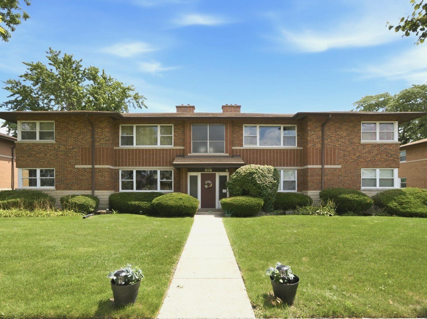 Property Photo:  1421 Balmoral Avenue 2S  IL 60154 